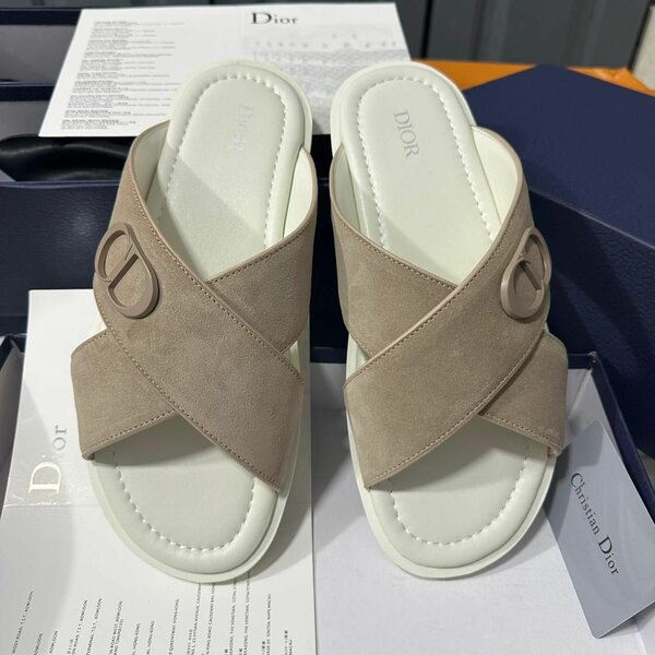 Sandales Dior en Cuir de Luxe