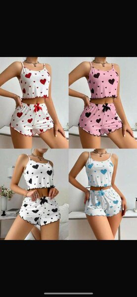 Ensemble lingerie et pyjama moulant