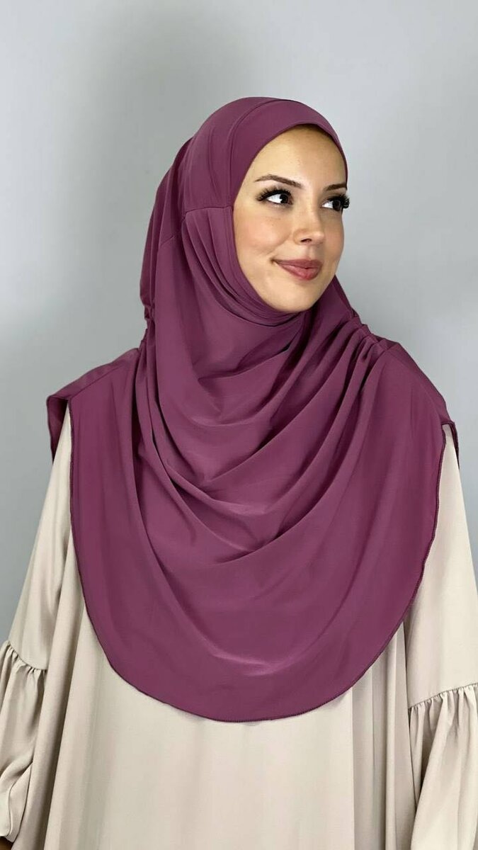 Hijab élégant moyen fluide