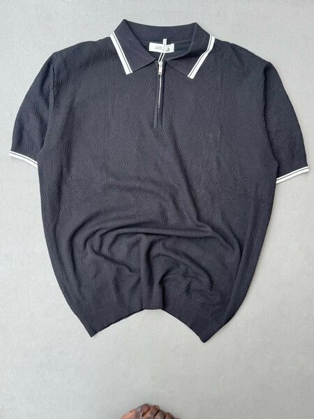 Polo léger à fermeture éclair