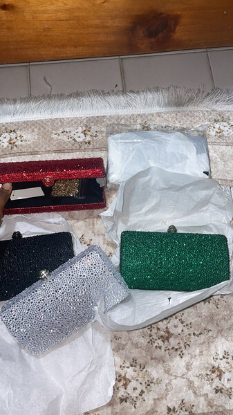 Clutch pailletée élégante