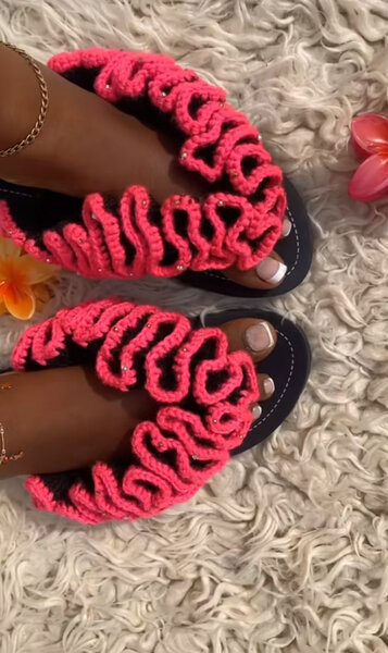 Sandales à volants crochet