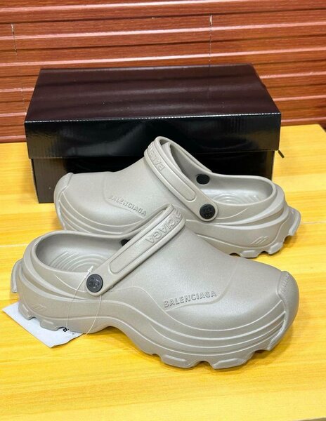 Sabots Balenciaga Unisex