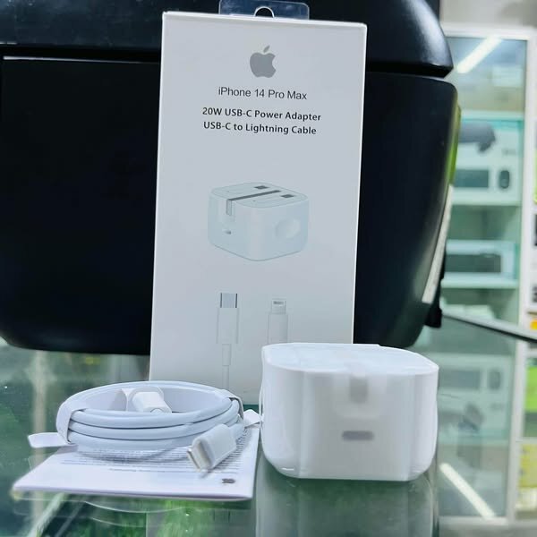 IPHONE 20W TYPE-C to LIGHTENING FAST CHARGERS