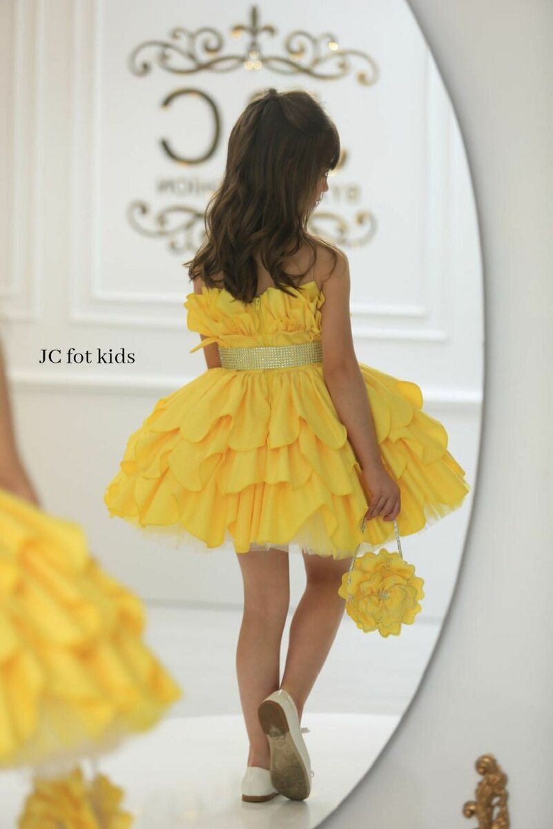 Girls yellow short gown