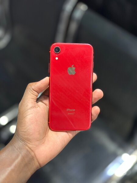 iPhone XR 64 giga vendu en magasin 