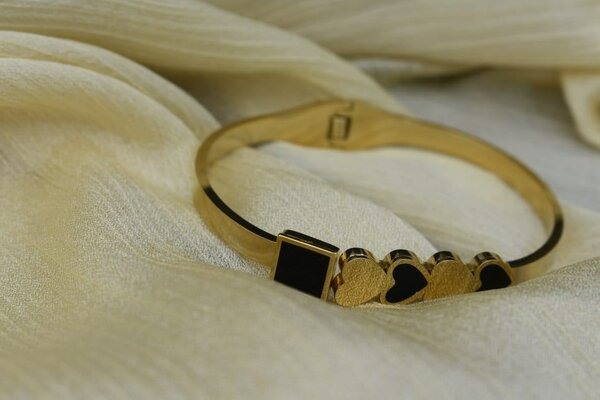 Stainless steel bracelet