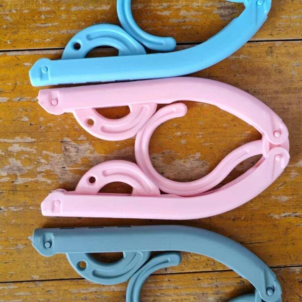 Cintres pliables de voyage