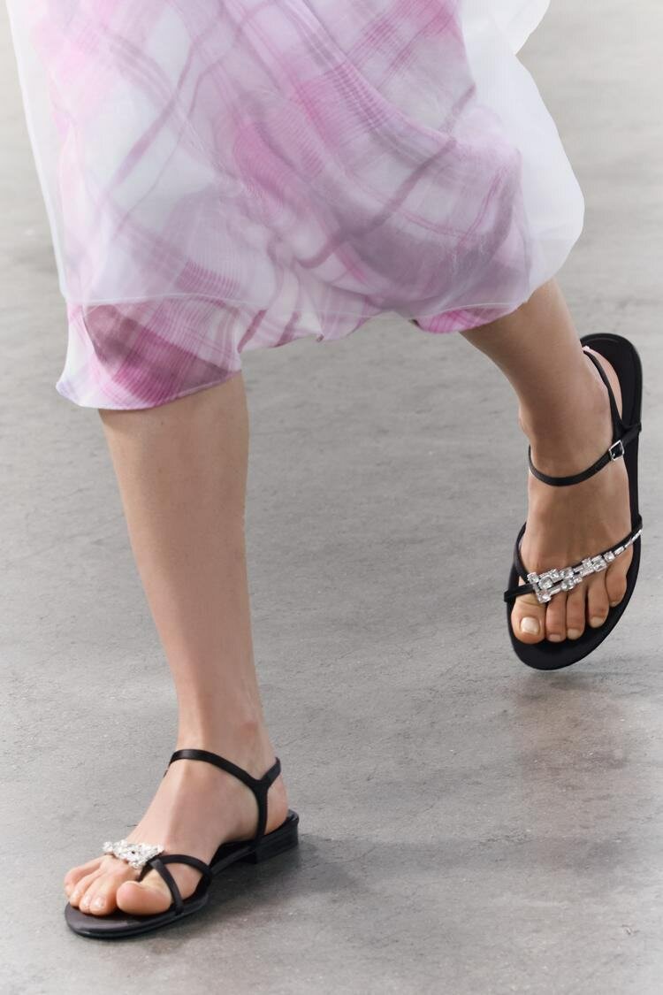 SHOEHOLICSGH ON INSTAGRAM