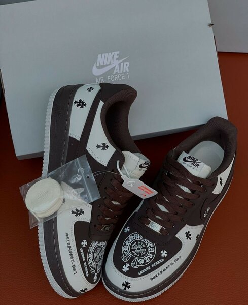 NIKE AIRFORCE CLASSIC