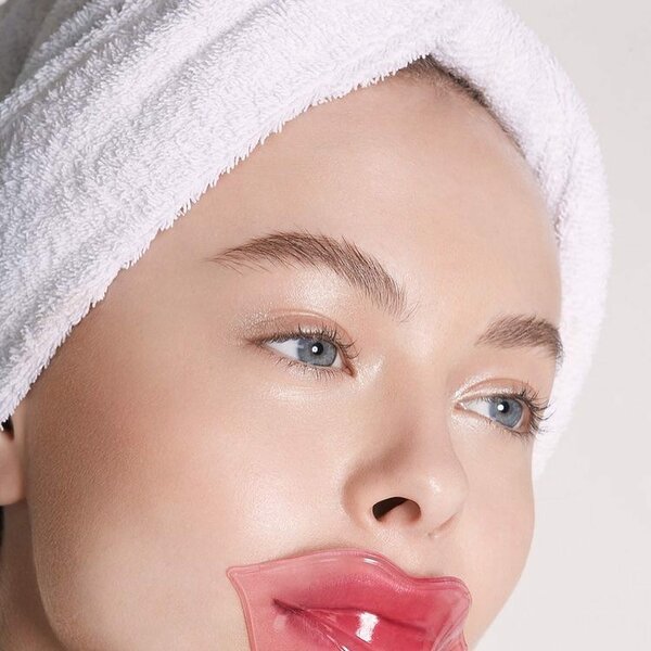 Lip mask