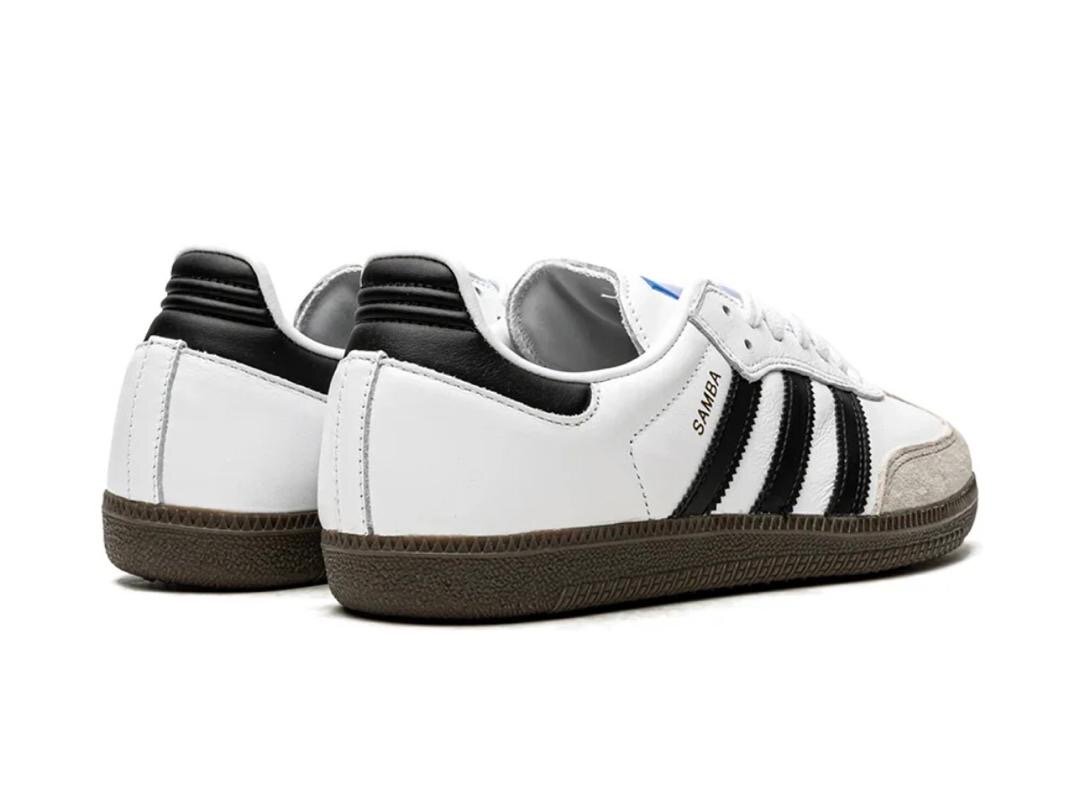 Addidas samba avec le carton