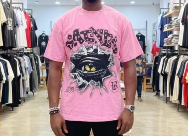 T-shirt rose graphique tendance