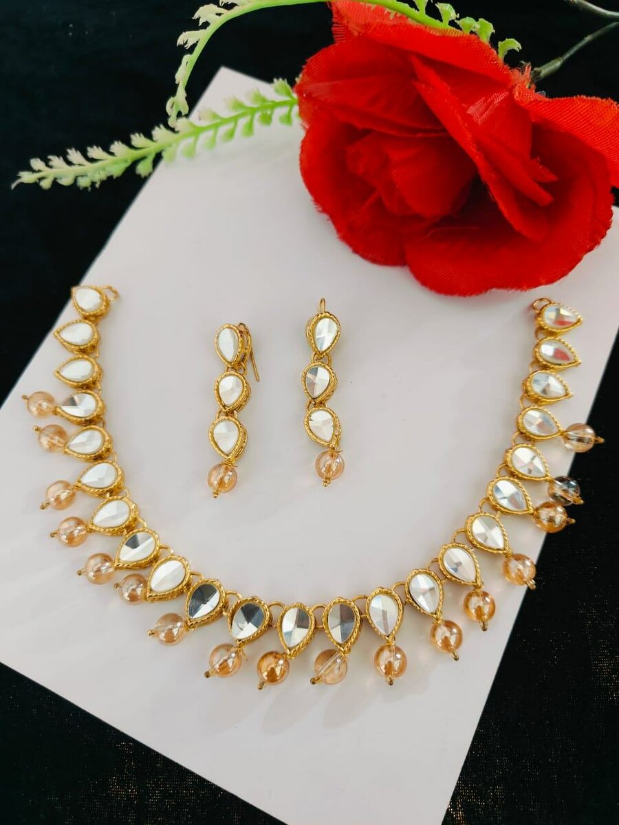 Sheesha kundan party set