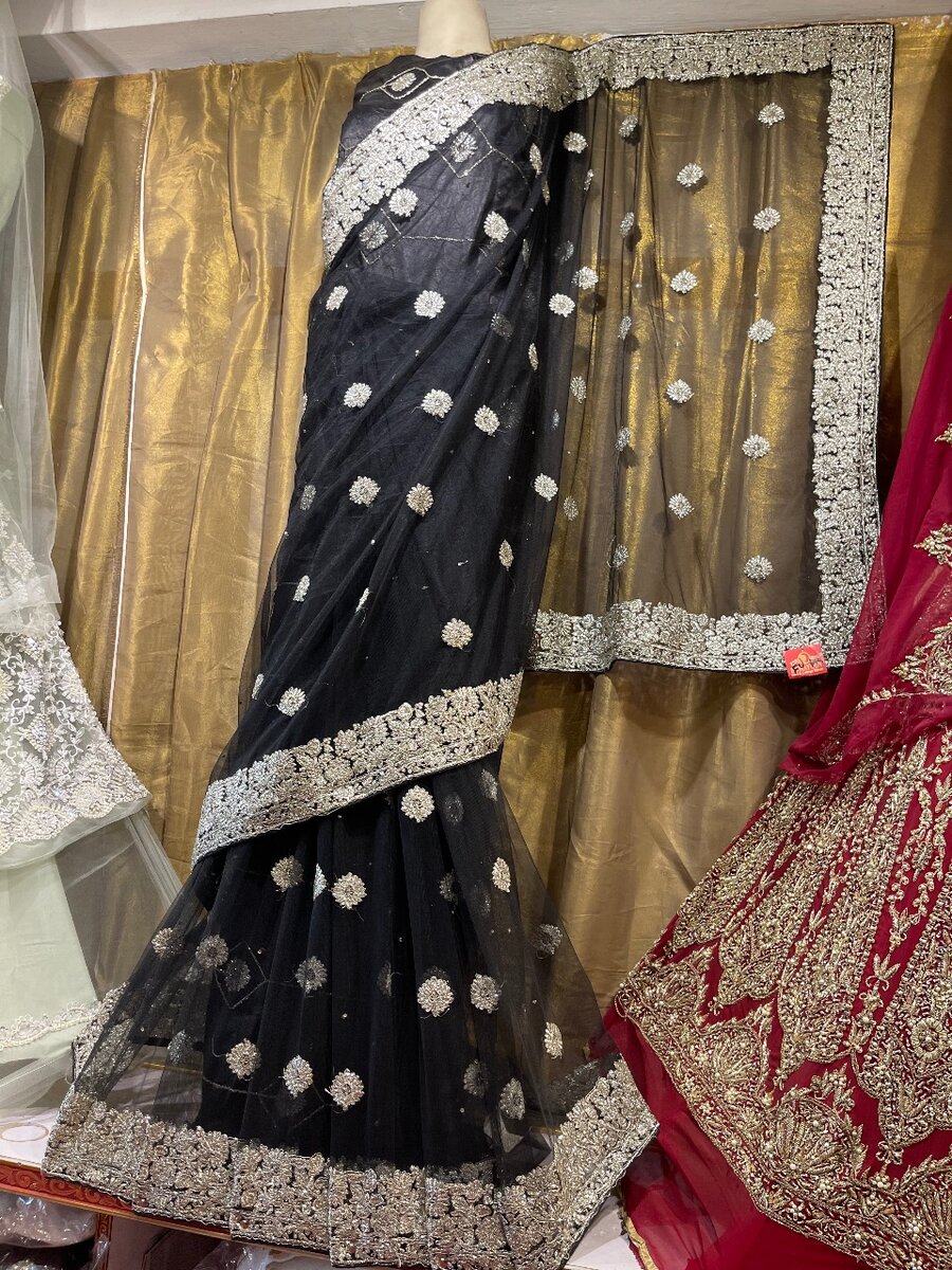 Black Sari With Sliver Zarii Work