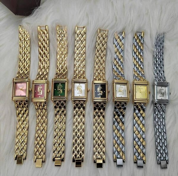 Montres élégantes pour femmes