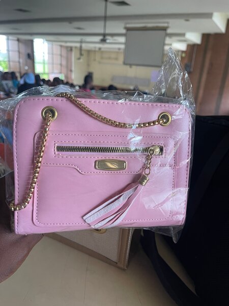 Sac bandoulière élégant femme