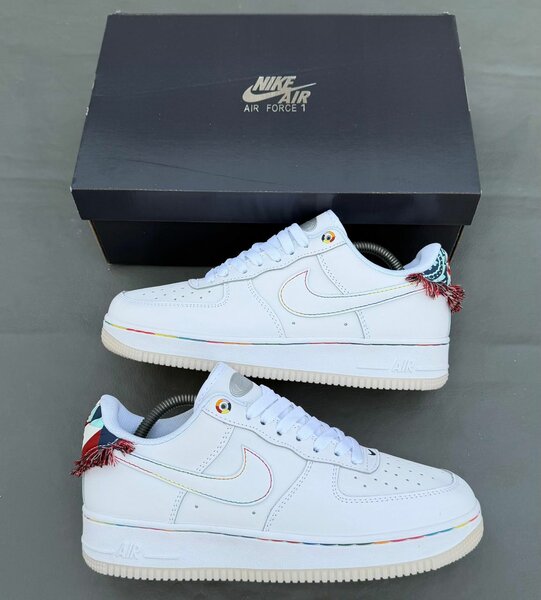 Baskets Nike Air Force 1 blanches