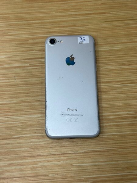 *7 simple 32giga État 10/10