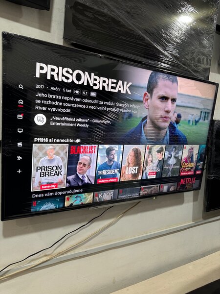 60inches full digital satellite android 4k Toshiba tv