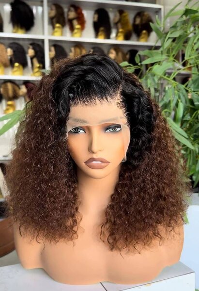 Perruque Bouclée Naturelle