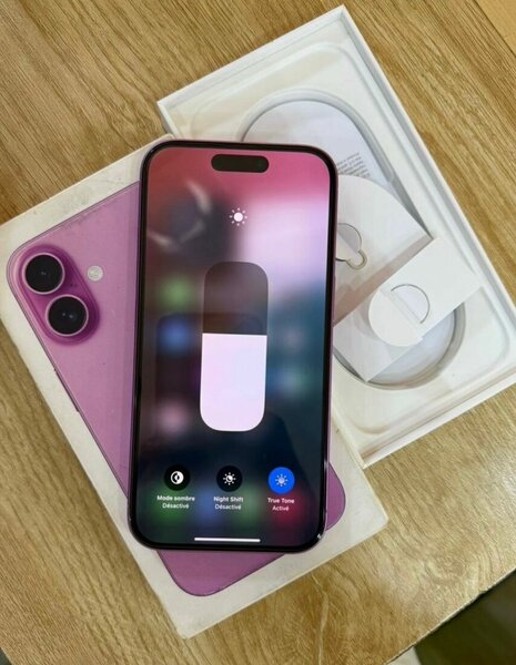 Smartphone rose dernière génération