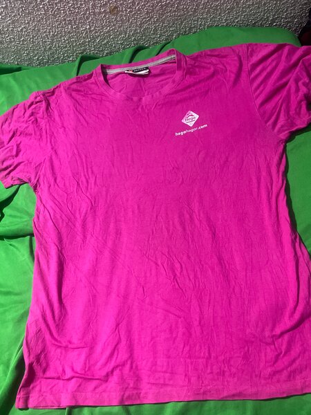 T-shirts graphiques colorés