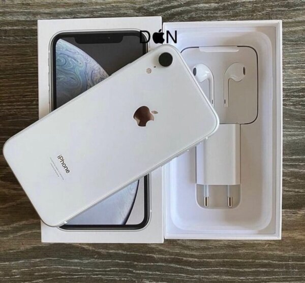 iPhone XR
