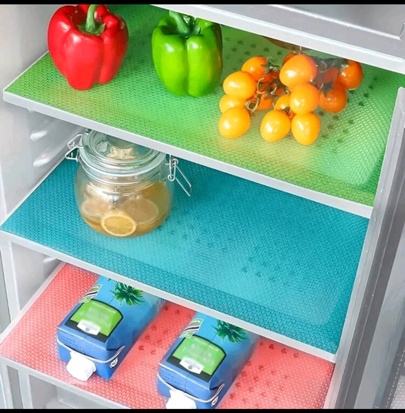 Tapis protège-étagères frigo