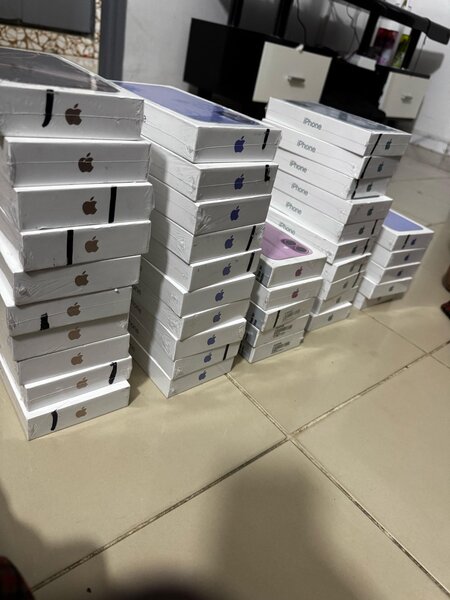 iPhone 16 simple scelle