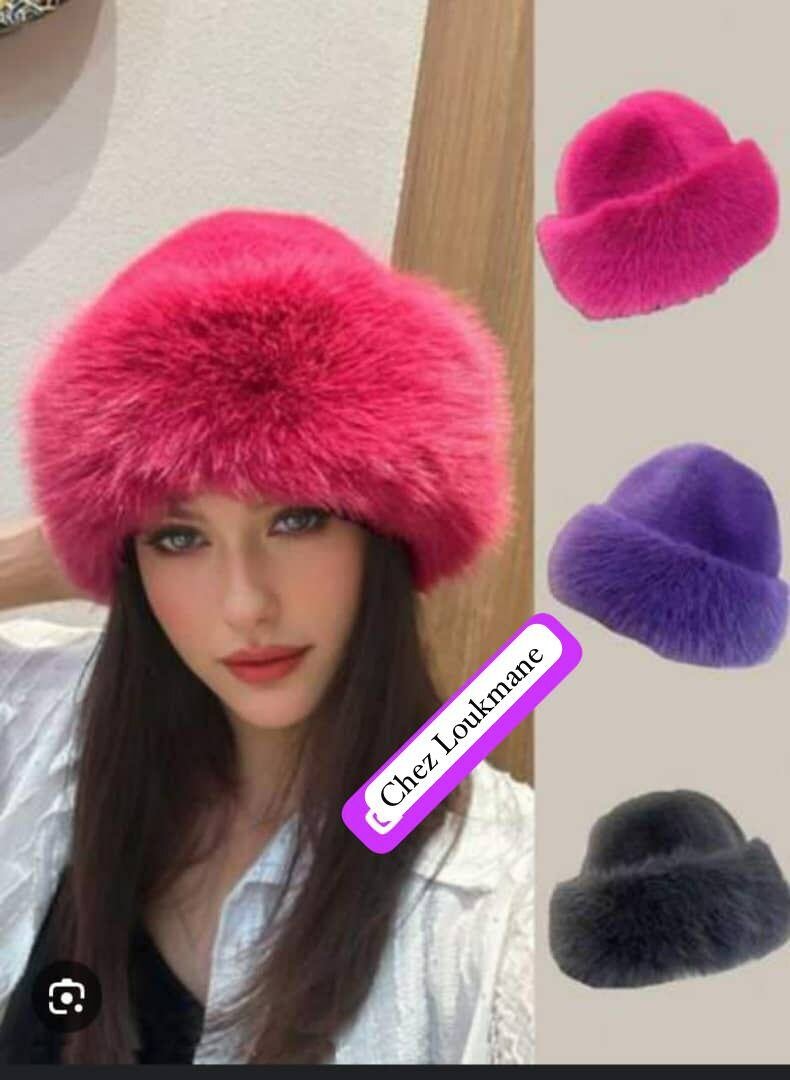 Chapeau en fourrure coloré élégant