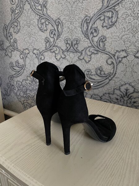 Босоножки 35размер , 10см