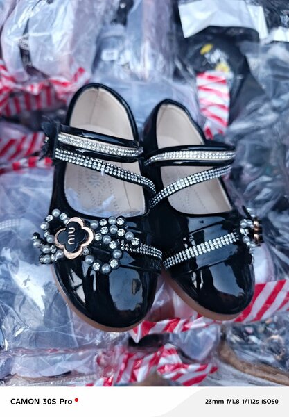 Chaussures Fille Vernies Élégantes