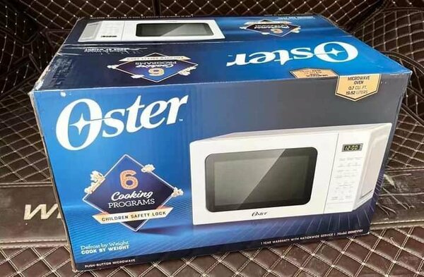 OSTER MICROWAVE OVEN