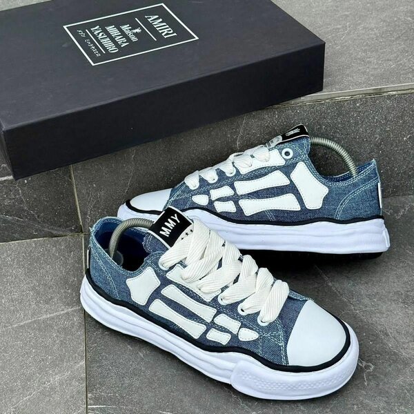 Chaussures en denim tendance