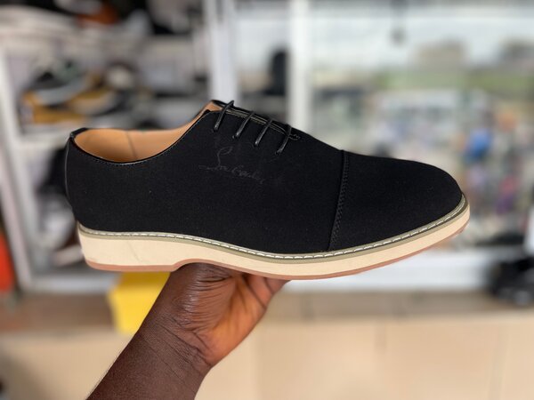 Chaussures homme en cuir noir