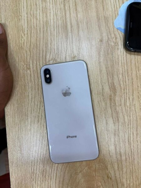 iPhone X 64giga casineuf très propre