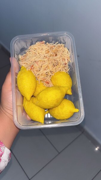 Galette jaune et vermicelles