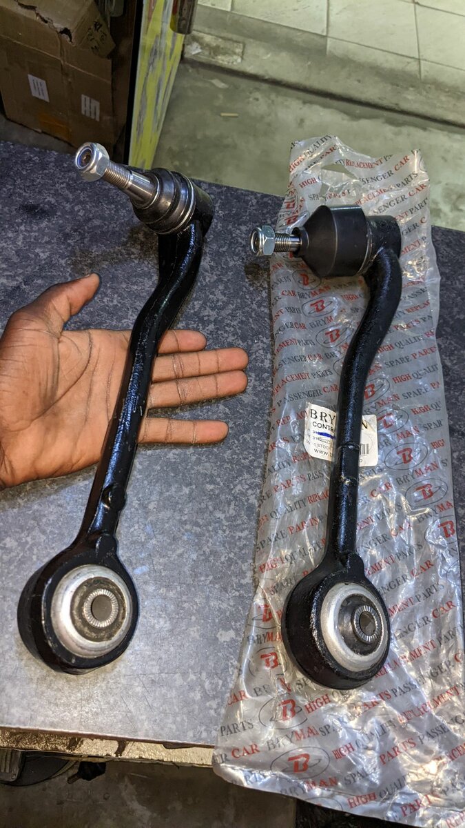 Front Lower Control Arms For BMW X5 E53i 2010