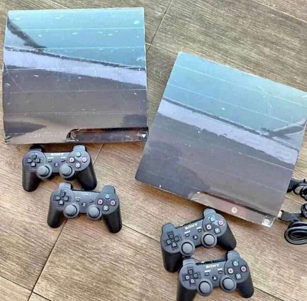 Console PlayStation 4 Slim 500Go