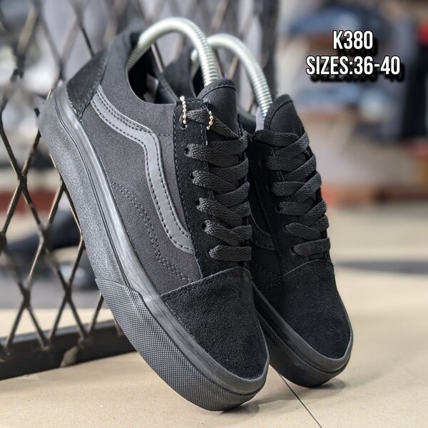 OLD SKOOL & CLASSIC VANS