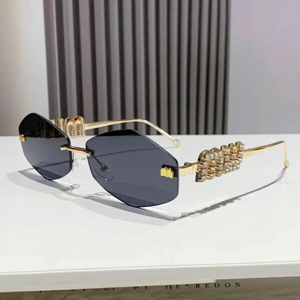 Lunettes de soleil luxueuses