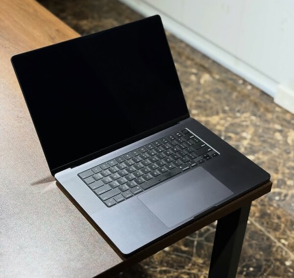 MacBook Pro 16"  M4 Max