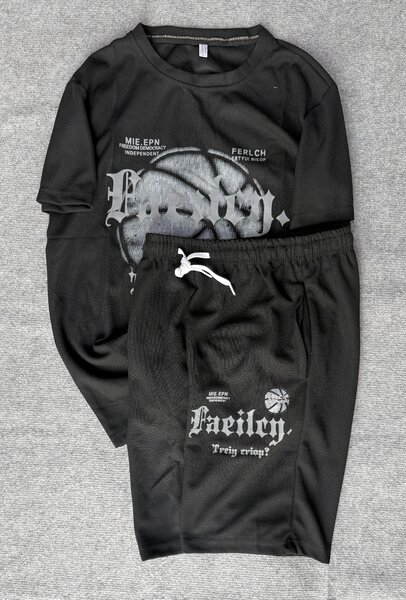 Ensemble de sport décontracté