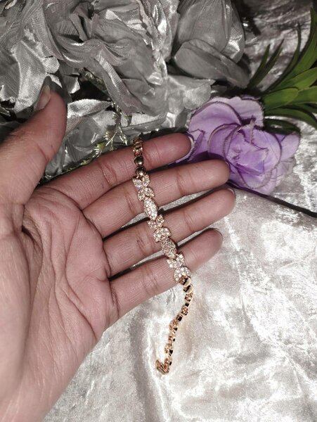 Fashion Trend Unique Design Elegant Delicate Small bracelet