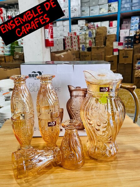 Ensemble de Carafes en Verre