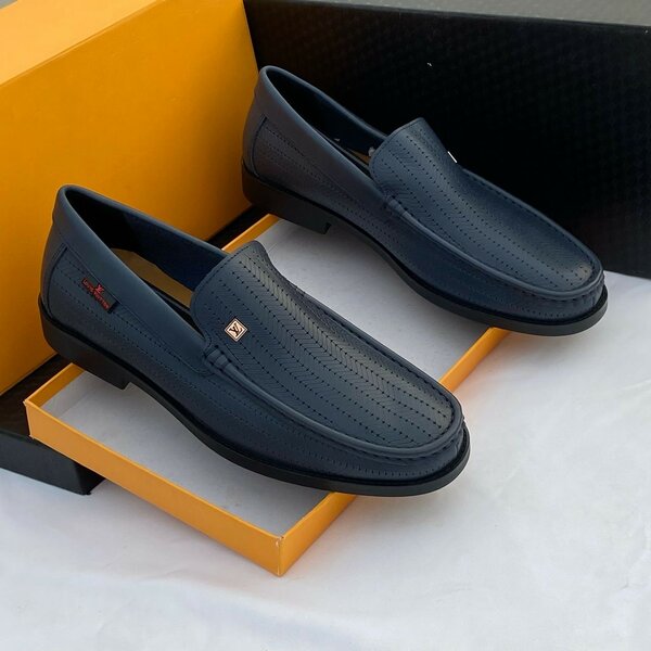 LOUIS VUITTON CLASSIC WEAR