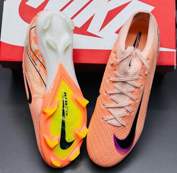 Crampons nike