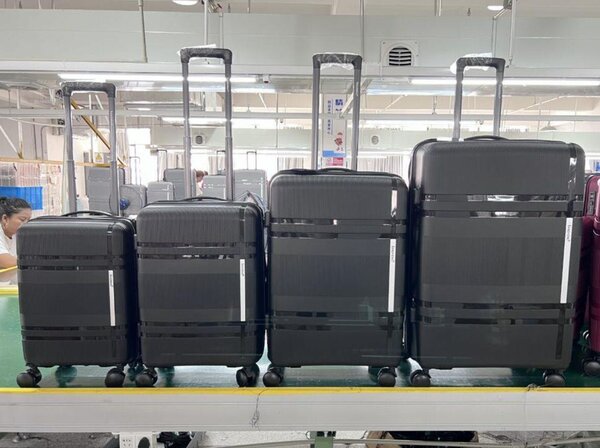 4 in 1 Anti-crack suitcase