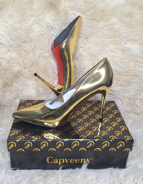 Escarpins dorés élégants pour femmes